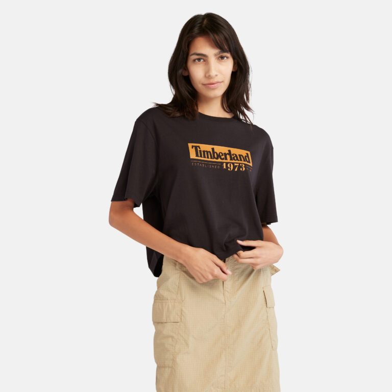 Women’s Seasonal Linear Logo Tee